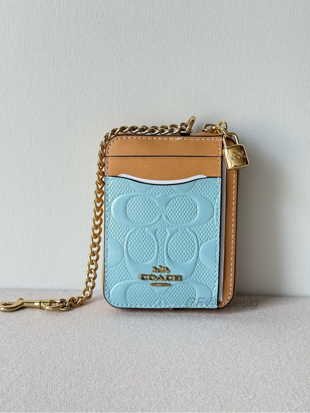 NWT Coach Zip Card Case Signature Leather With Charm Light Blue CFA36